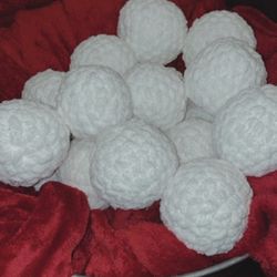 Indoor Crocheted Snowballs, Plush Snowballs,Christmas Party Decor, Holiday Gifts