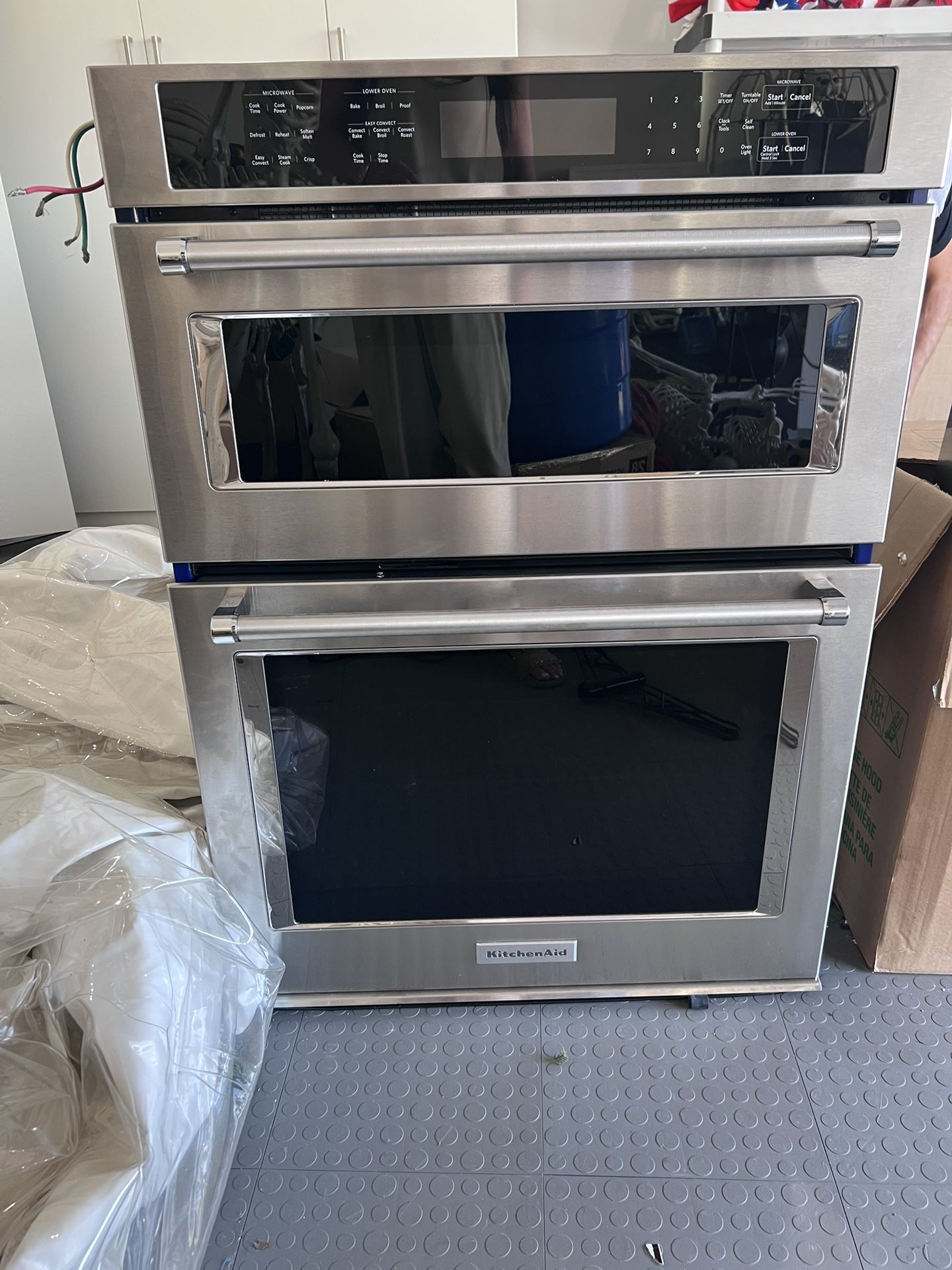KitchenAid Microwave/oven Combination.