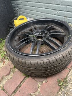 22” Noir Wheels with Tires