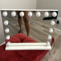 Vanity Makeup Mirror