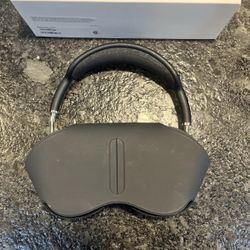 Airpod Maxs space grey 