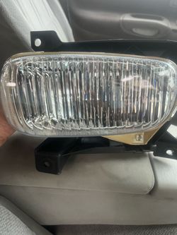 Toyota Tundra 2000-2006 Fog Lamp