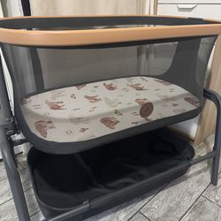 Momcozy bassinet