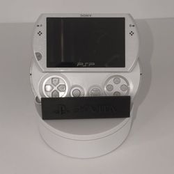 PSP GO Very Good Condition 230