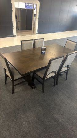 Dining table 7pcsโผ๏ธ