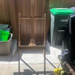 Easel