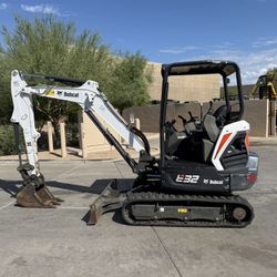 2019 Bobcat E32 Mini Excavator
