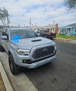2023 toyota tacoma sale for parts