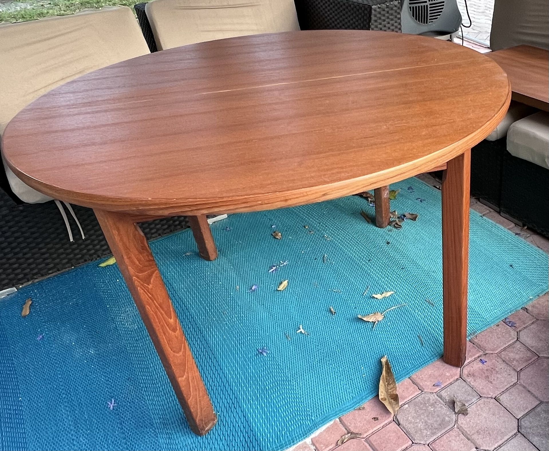 Large Danish Modern Teak Round/oval Mid Century Dining Table With Leaf