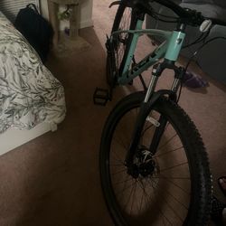 Trek Merlin 4 Gen 3 Mountain Bike, BRAND NEWWW CHECK DESCRIPTION