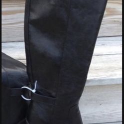 Laureen Conrad Boots