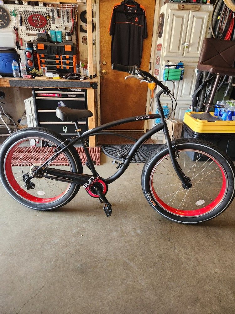 26 inch 7 speed fat tire bicycle.