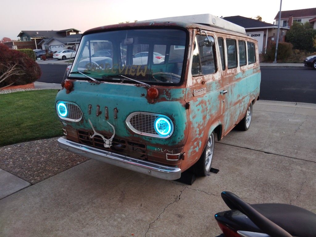 1966 Econoline Supervan Pop Top