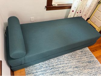 LUBI daybed - great condition (studio couch, sofa bed, divan)