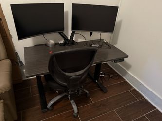 Dial Monitor Power Desk And Chair