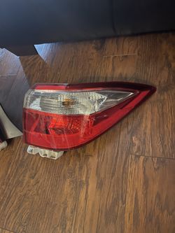 15 Toyota Corolla Rear Tail Lights