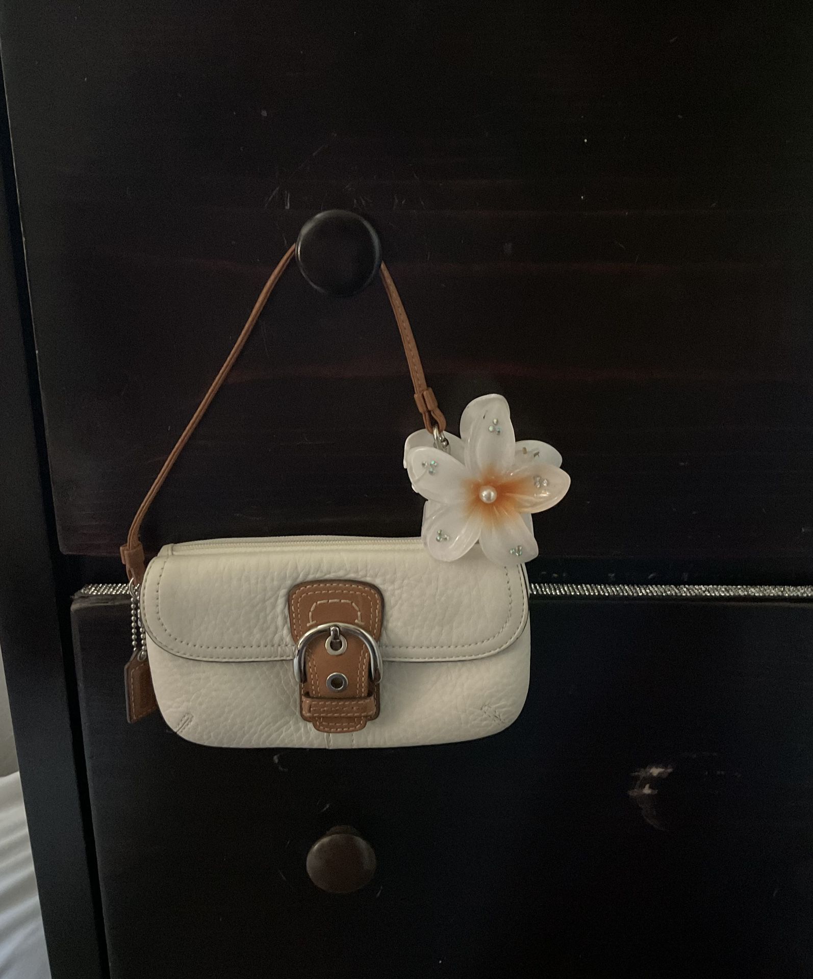 2000s Y2K Coach SoHo Wristlet