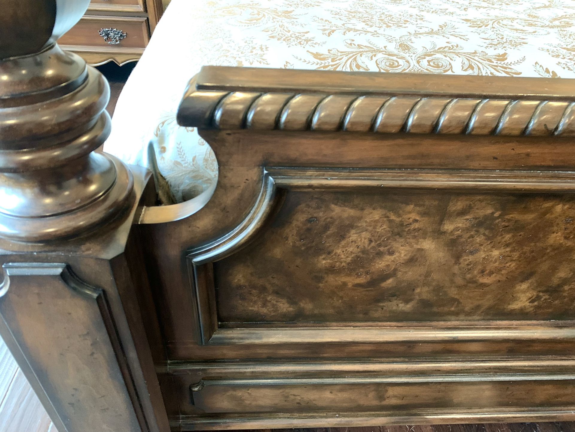 Vintage Bernhardt Master Bedroom Furniture for Sale in Johns Creek, GA