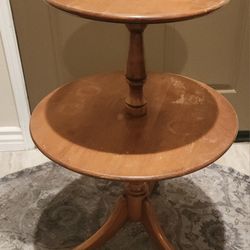 Vintage AMERICAN MAPLE 3 TIER  TABLE