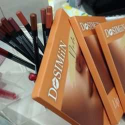 15 Piece Lip Liner 