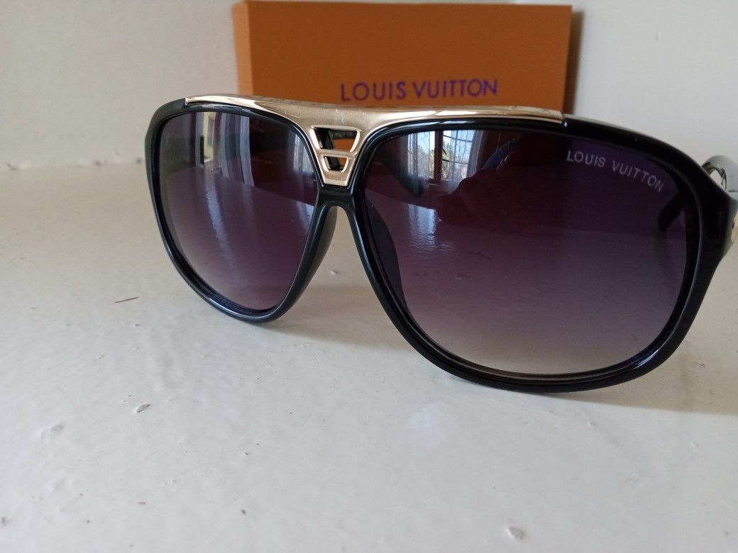 Gold Louis Vuitton Evidence Sunglasses