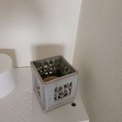 Artistic Candle Holder