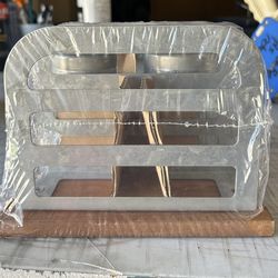 Set salt & pepper whit napkin holder galvanized.. new ..never used $10.00 firm