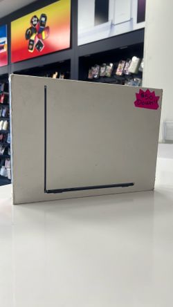 MacBook Air M3 16Ram 512gb 13 in.