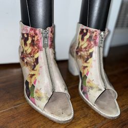 Diesel Distressed Leather Ankle Boots Size 7.5 