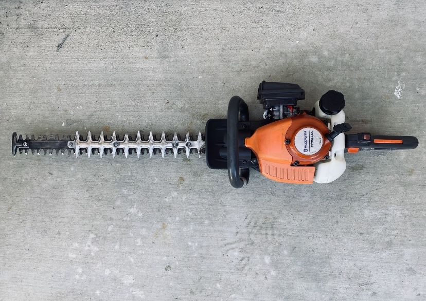 Husqvarna Commercial Gas Hedge Trimmer 