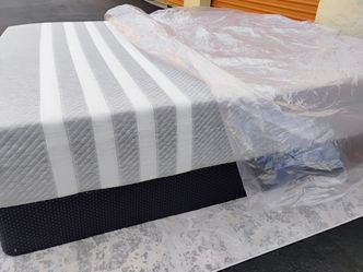New queen Mattress leesa hybrid