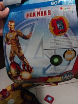 Child costume size 6