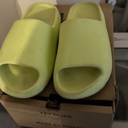 Yeezy Slides