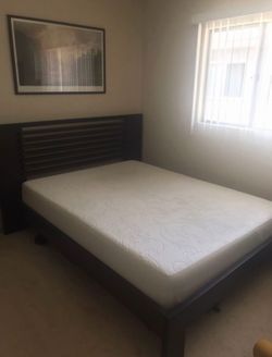 Tempur-pedic bed