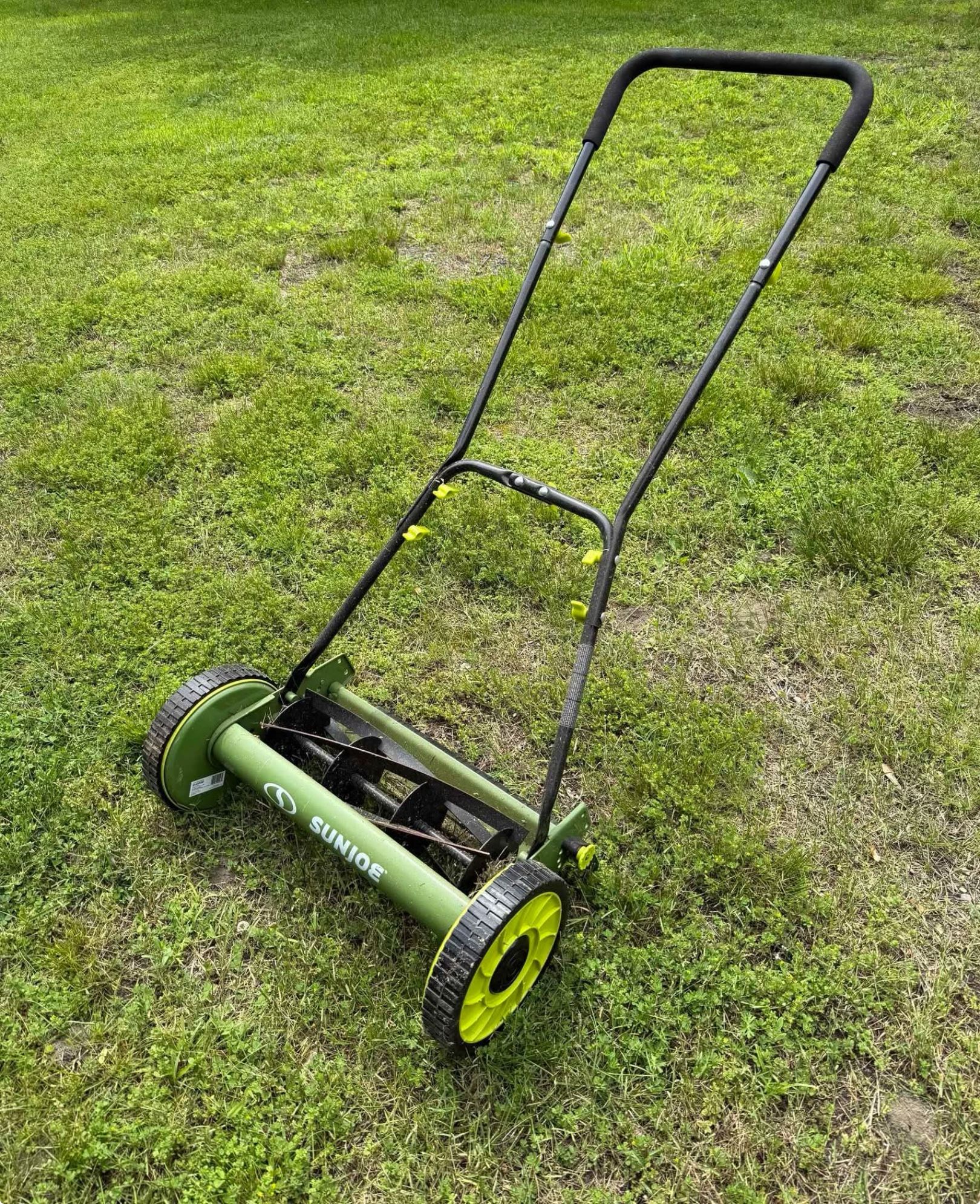 Sun Joe Manual Lawn Mower W/catcher