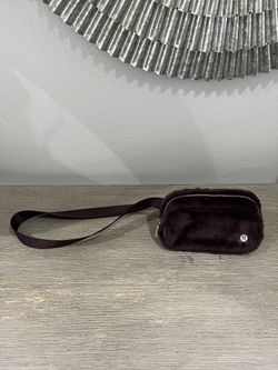 Lululemon Everywhere Belt Bag *NEW*