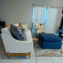 FREE DELIVERY!!!!
MODRN Modern Sofa Set + Storage Ottoman + Accent Chair