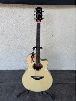 Yamaha apx 600 guitar