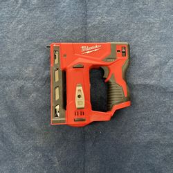 Milwaukee M12 3/8” Crown Stapler (2447-20) Tool Only
