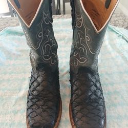 Pirarucu genuine fish boots Cody James 9D