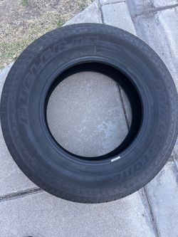 Bridgestone dueler H/T 265/70R18 tire