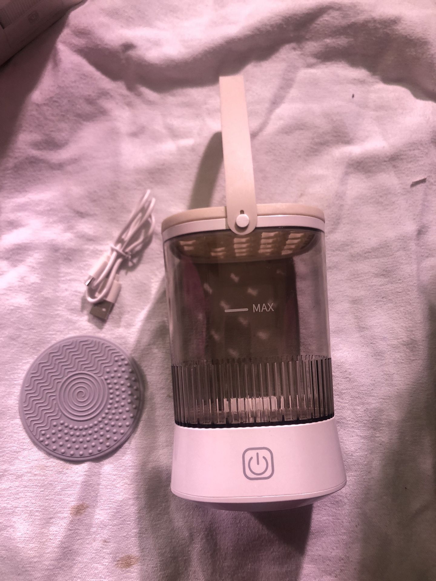 Automatic makeup Brush Cleaner