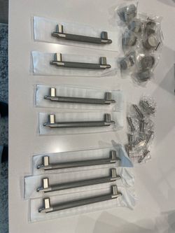 Cabinet / Furniture Hardware (knobs & handles)