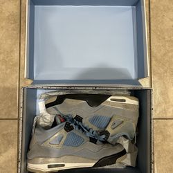 Jordan 4 Retro University Blue