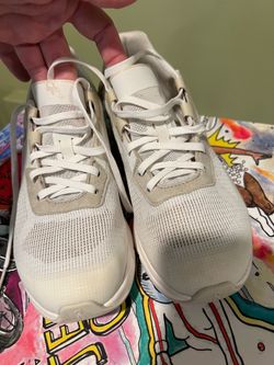 UQ  women shoes