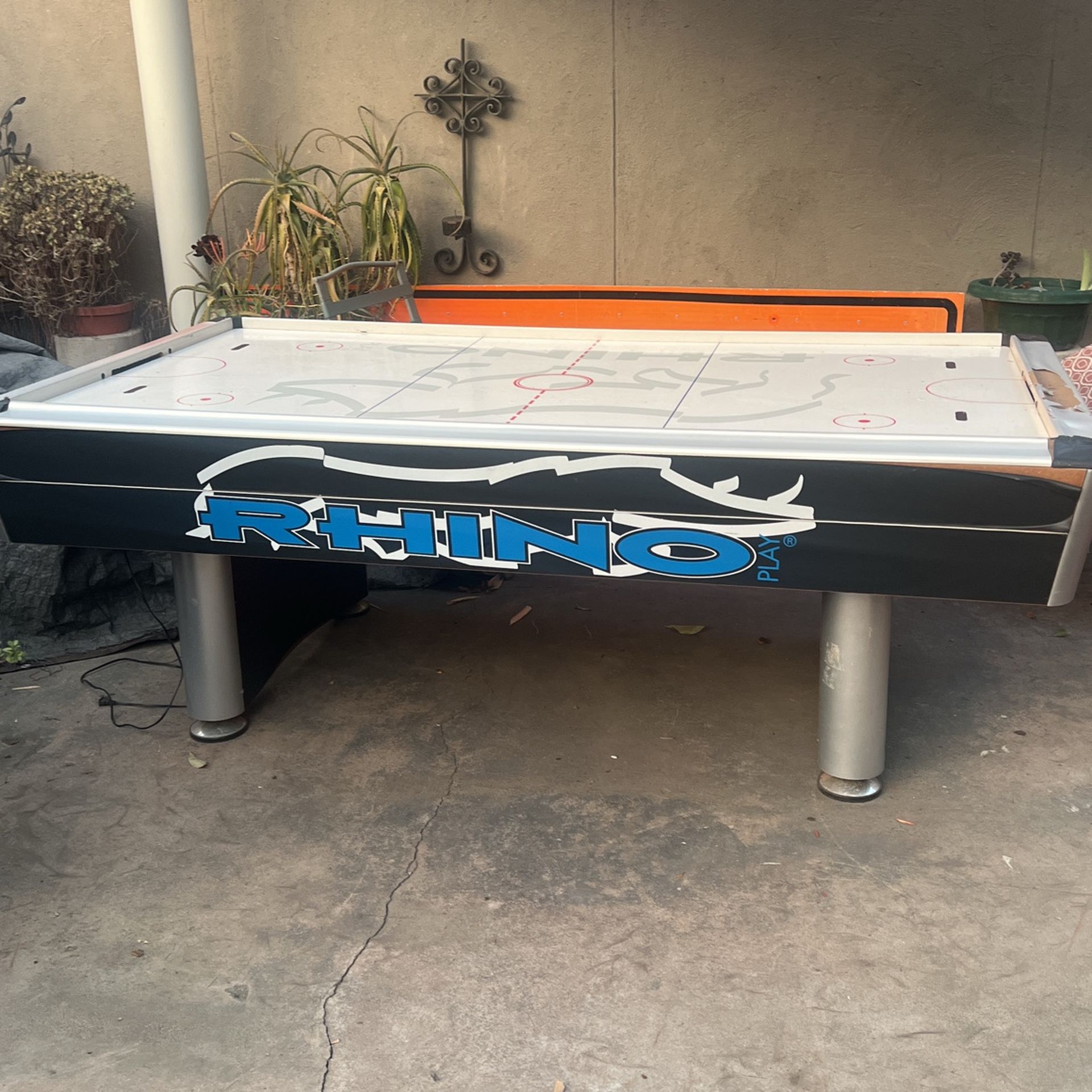 Air Hockey Table 