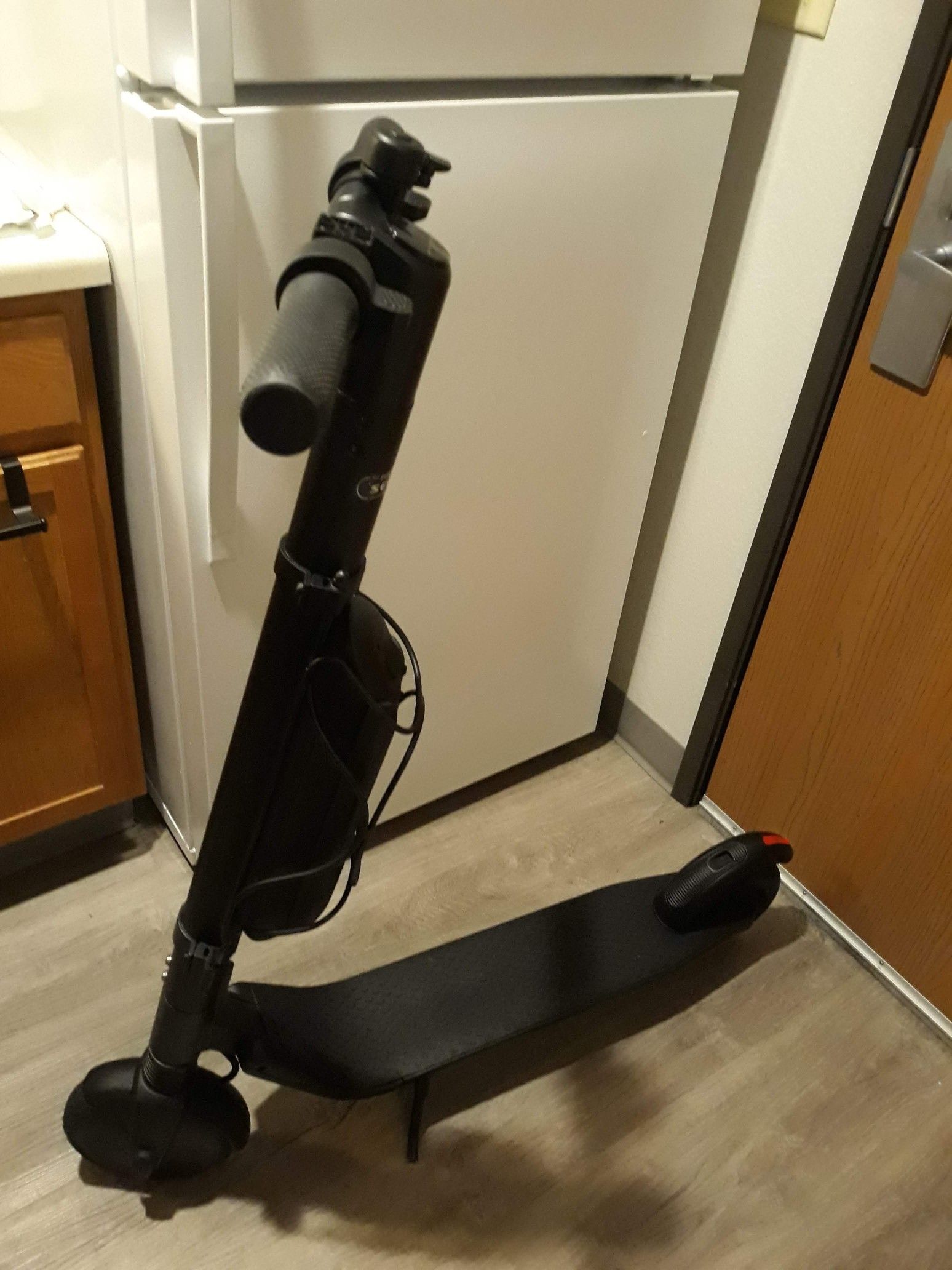 Refurbished Segway Ninebot ES4 Electric Scooter