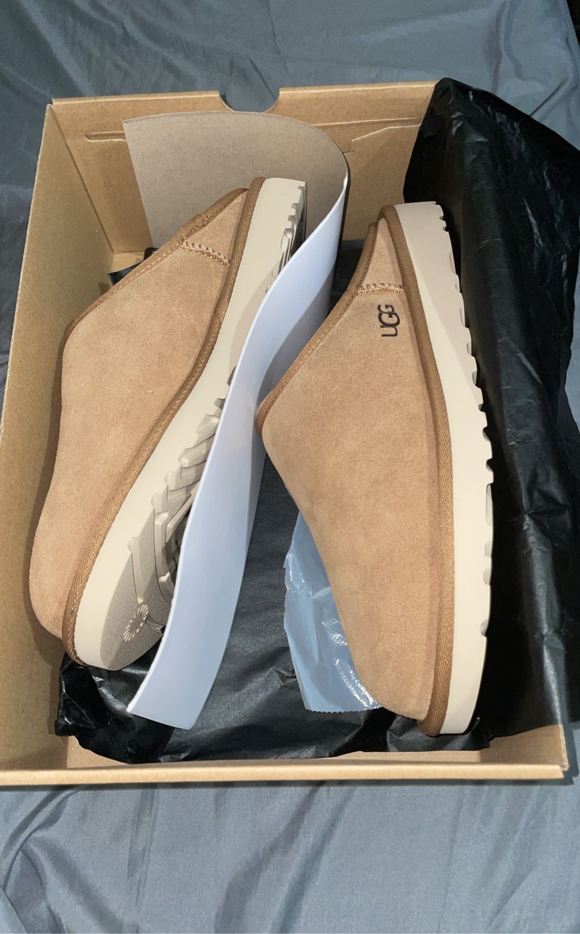 Brand New Uggs Go For 110$ Asking 80$