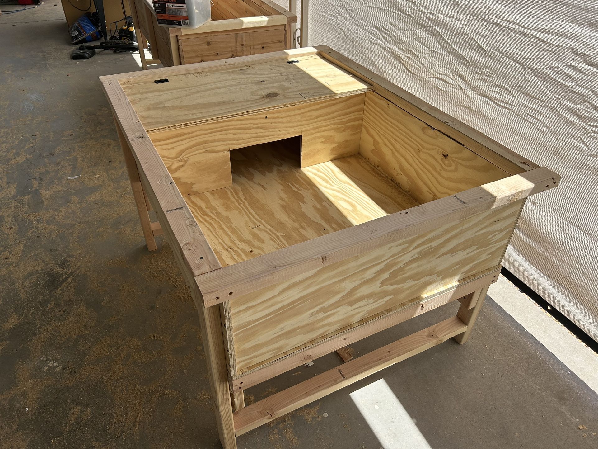 Nice Tortoise Habitat Box