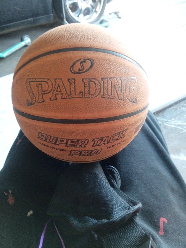Spalding Basketball 